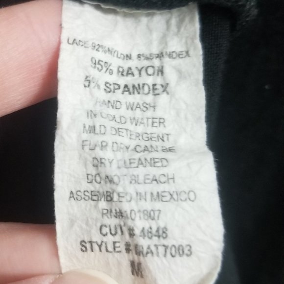 black w floral lace women's M top, brand unknown - Picture 4 of 7